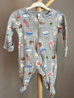 ⭐️⭐️ PICK 5 / $20 Gray Baby One-Piece Sleep and Play Pajamas 0-3M